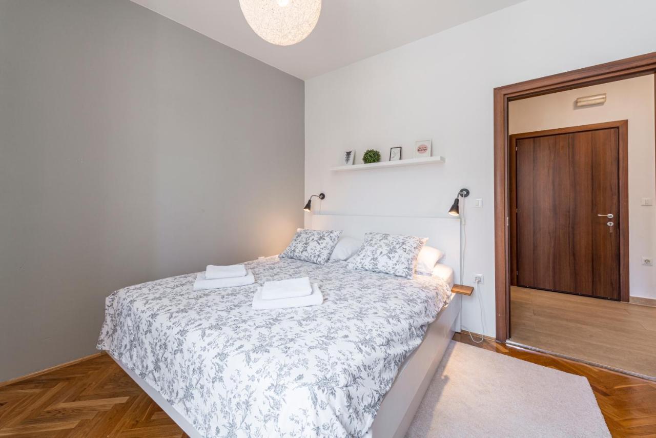 51 Street Apartment ดูบรอฟนิก ภายนอก รูปภาพ